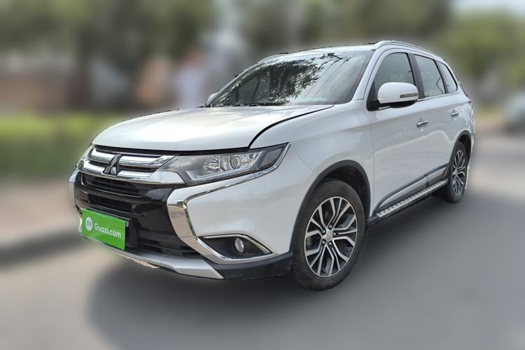 Used Mitsubishi Outlander 2018 2.0L Two-Wheel Drive Glory Edition 5 Seats Guazi used car, China used car export, Used car for sale, Used  cars, Cheapest cars for sale