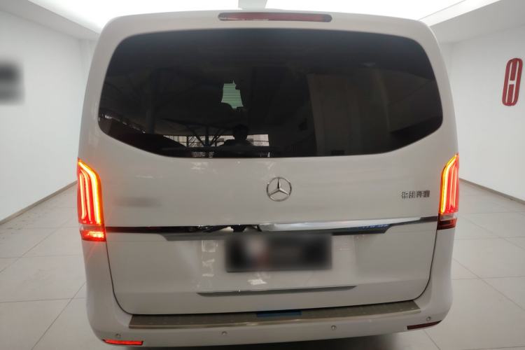 Used Mercedes-Benz V-Class 2017 V 260 L Prestige Extended Edition
