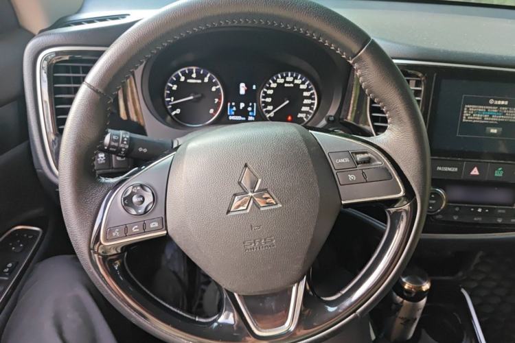 Used Mitsubishi Outlander 2020 2.0L Two-Wheel Drive Enjoyment Version 5 Seats
