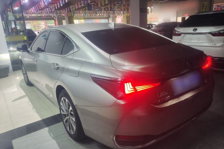 Used Lexus ES 2022 200 Excellence Edition