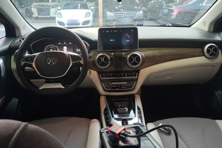 Used BAIC Beijing EU5 2018 R500 Smart Wind Edition
