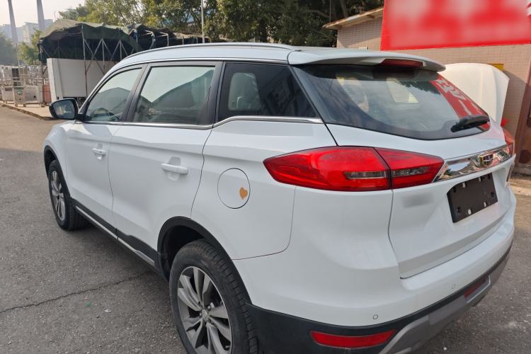 Used Geely Auto Emgrand X7 Sport 2016 2.0L Manual ZhiShang Version
