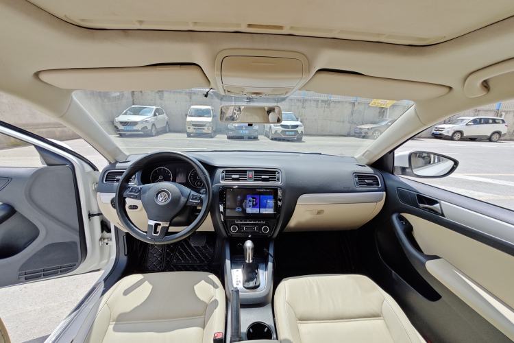 Used Volkswagen Sagitar 2014 1.4TSI Automatic Luxury Model