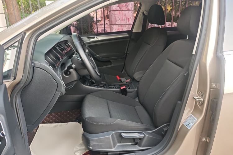 Used Volkswagen Golf 2020 200TSI DSG Comfortable and Ambitious Edition