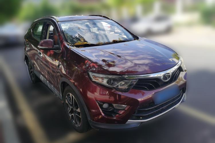 Used Soueast DX7 2015 1.5T Automatic Luxury Model Front Right 45 Deg