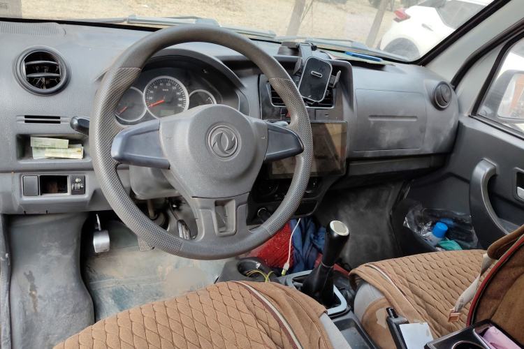 Used Dongfeng Xiaokang K05S 2019 1.2L Practical Version China VI Standard DK12 Center Console