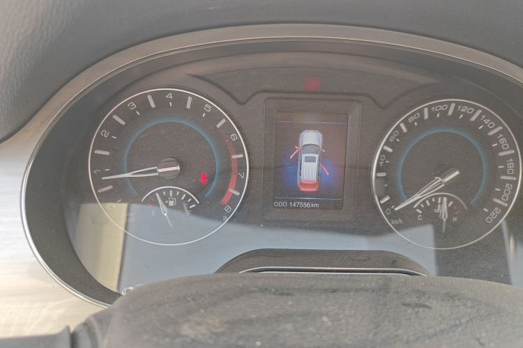 Used Haval H2 2014 1.5T Manual Two-Wheel Drive Elite Edition Instrument Cluster