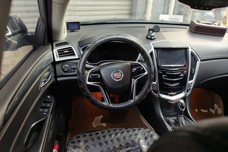 Used Cadillac SRX 2013 3.0L Comfort Model Steering Wheel