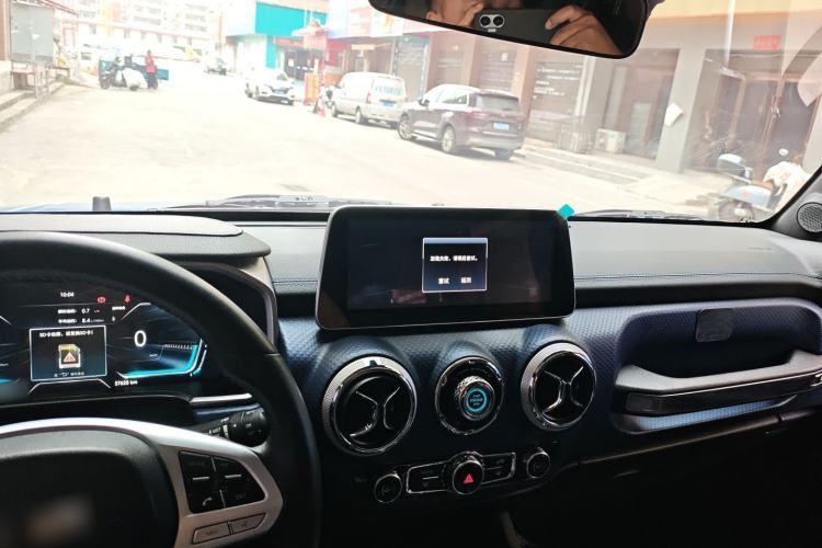 Used BAIC Off-Road BJ40 2021 2.0D Automatic Four-Wheel Drive Blade Hero Edition Adventurer Type Center Console