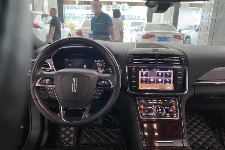 Used Lincoln Continental 2019 2.0T Two-Wheel Drive Luxury Edition China VI Standard
