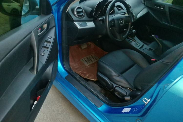 Used Mazda 3 2013 Hatchback 1.6L Automatic Elite Model Driver Seat