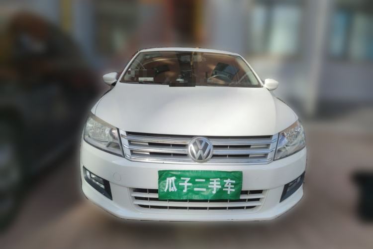 Used Volkswagen Santana 2015 1.6L Automatic Comfort Edition Front