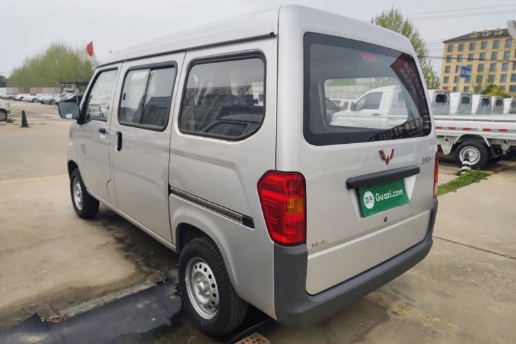 Used Wuling Zhiguang 2023 1.5L Practical Version 5/7 Seats Rear Left 45 Deg