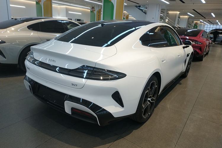 Used Xiaomi Auto SU7 2024 Rear-Drive Long-Range Intelligent Driving Version
