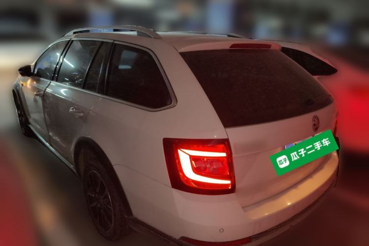 Used Skoda Octavia 2018 Station Wagon TSI230 DSG Luxury Edition
