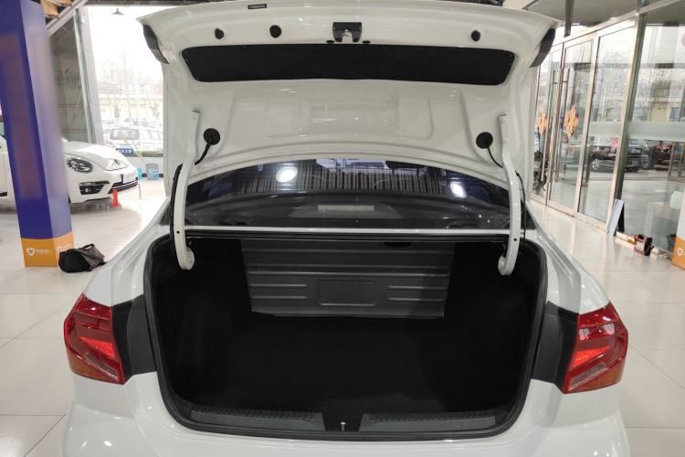 Used Volkswagen Jetta 2017 1.5L Automatic Fashion Model