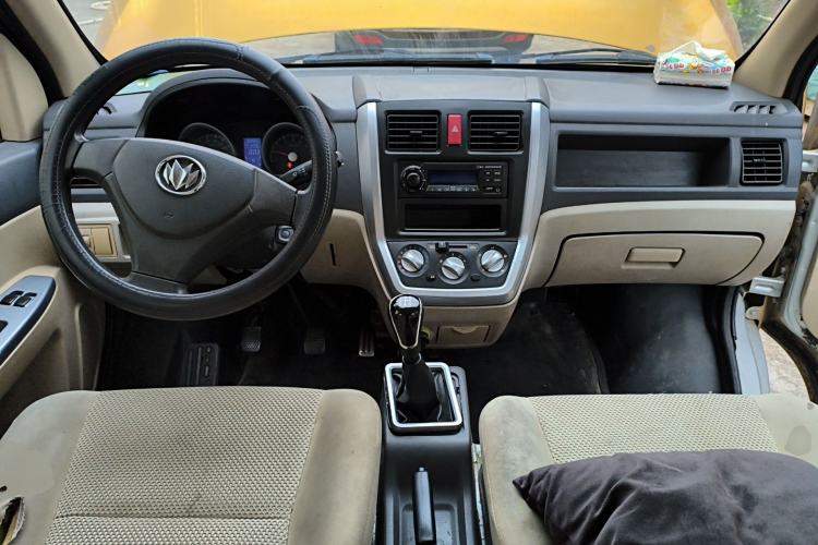 Used Nlmmotor Qiteng M70 2016 1.2L Wealthy Model
