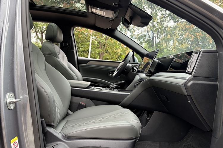 Used BYD Song L DM-i 2025 Intelligent Driving Version 112 km Beyond-Range Type