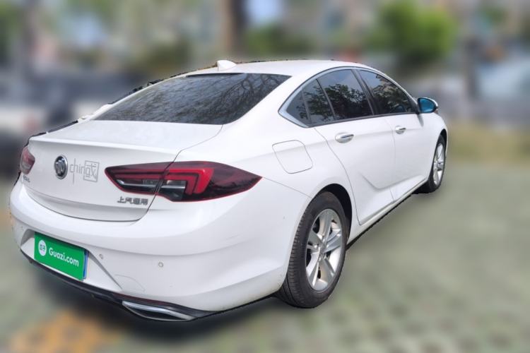 Used Buick Regal 2017 20T Elite Edition Rear Right 45 Deg