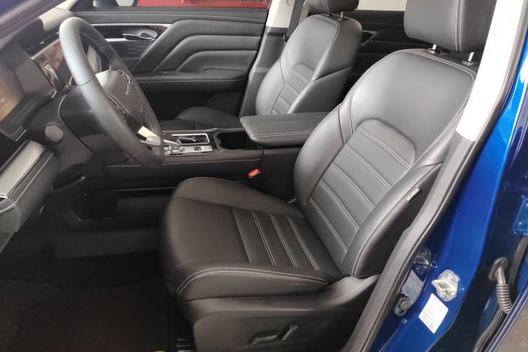 Used Venucia Star 2023 260T Starful Achievement Edition Pro