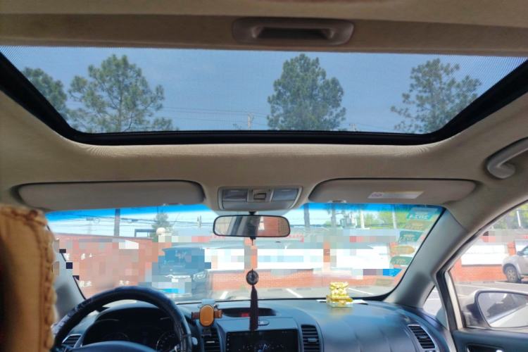 Used Kia K3 2013 1.6L Automatic GLS Headliner