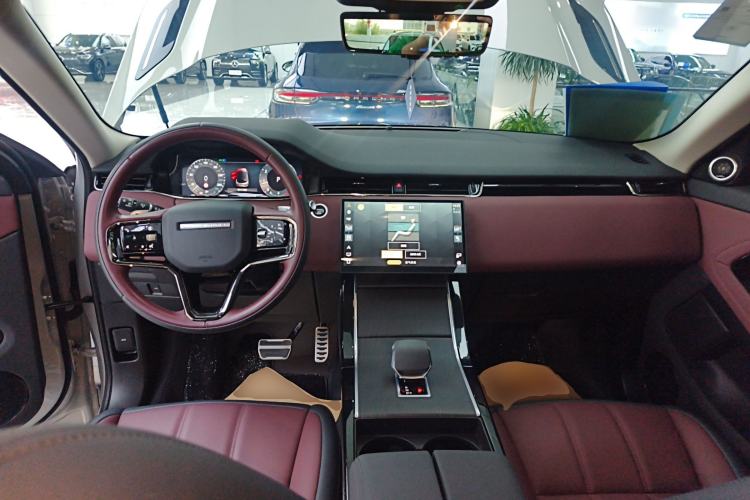 Used Land Rover Range Rover Evoque 2024 Aurora L 249 PS Prestige Light-Chasing Edition