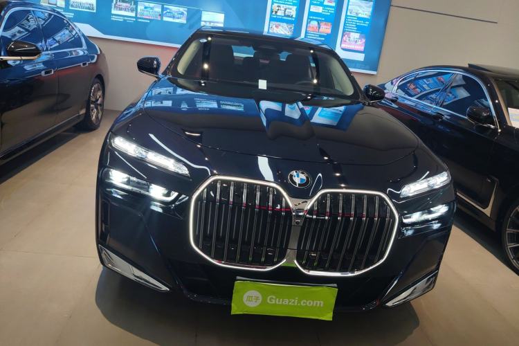 Used BMW 7 Series 2023 740Li Leading Model M Sport Package Front