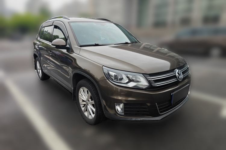 Used Volkswagen Tiguan 2015 1.8TSI Automatic Two-Wheel Drive Comfort Edition Front Right 45 Deg