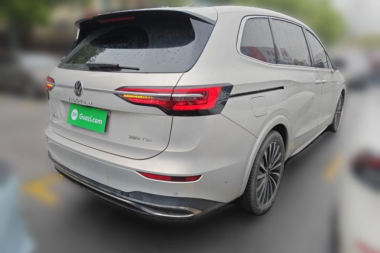 Used Volkswagen Viloran 2023 380TSI Prestige Edition Rear Right 45 Deg