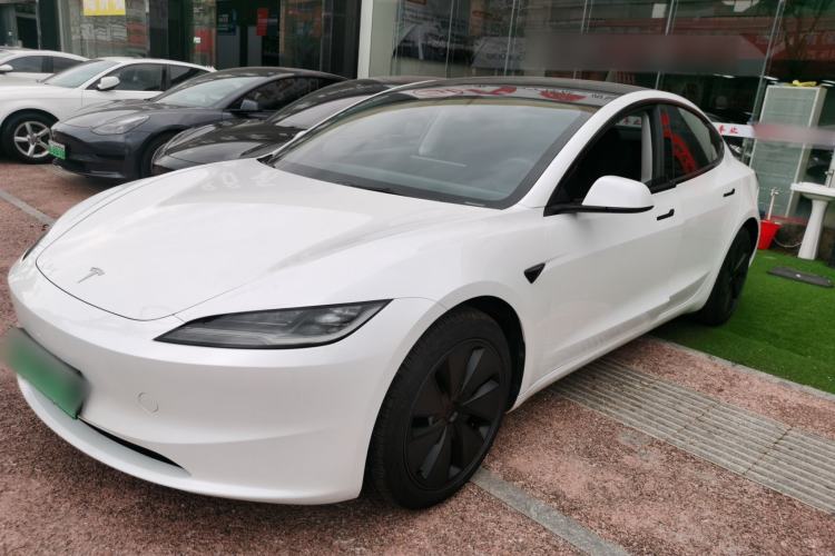 Used Tesla Model 3 2023 Long-Range All-Wheel-Drive Version