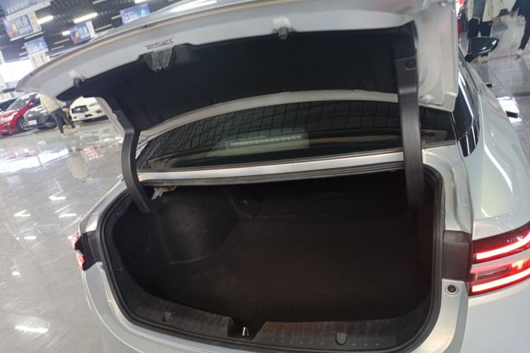 Used AION S Plus 2023 70 Executive Edition Lithium Iron Phosphate
