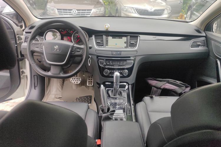 Used Peugeot 508 2013 2.0L 2nd Anniversary Edition Automatic Smart Enjoyment Version Center Console