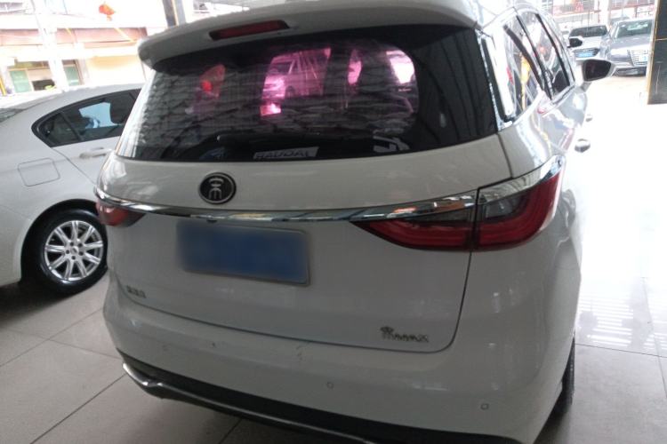 Used BYD Song MAX 2017 1.5T Manual Smart Connect Luxury 7-Seater