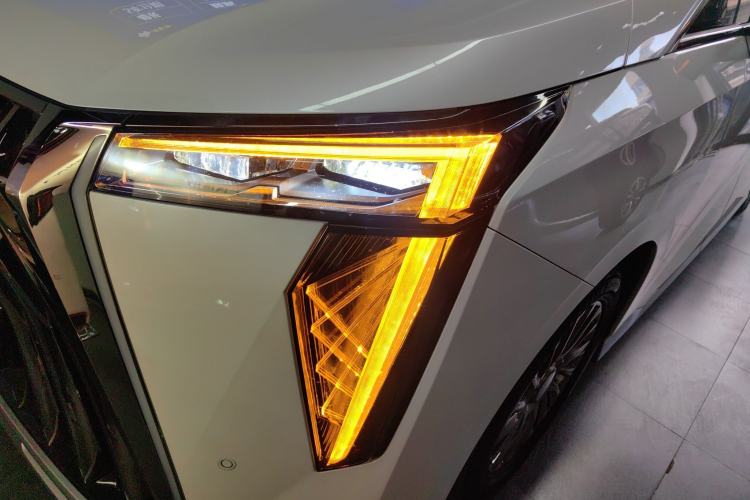 Used GAC Trumpchi M8 2023 Zongshi Series 400T Flagship Edition Left Front Headlight