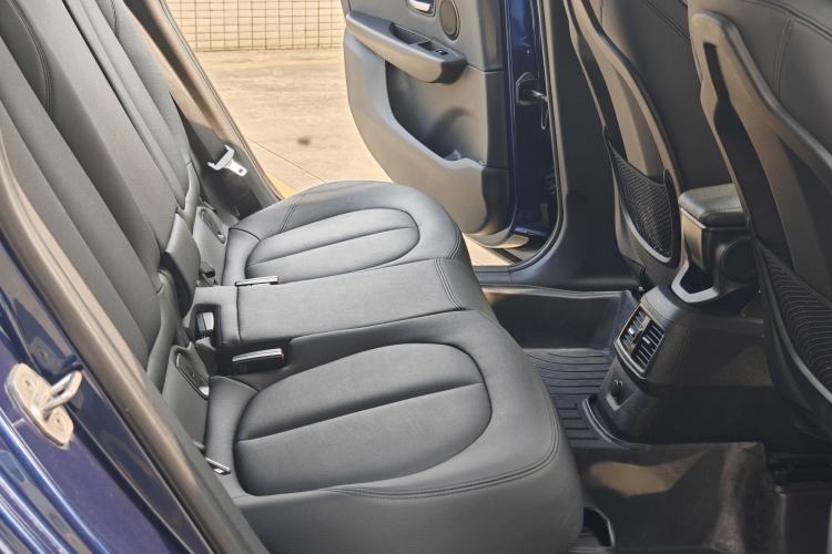 Used BMW 2 Series Active Tourer 2016 218i Sports Design Package Interior 4