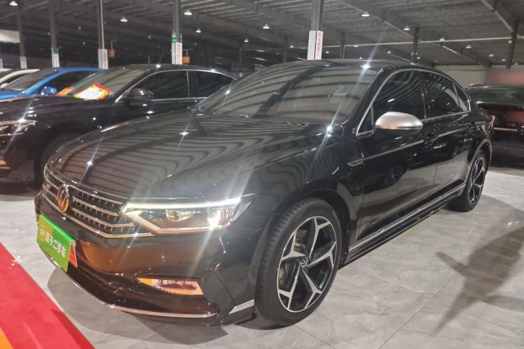 Used Volkswagen Magotan 2023 2 Million Units Limited Edition 330TSI DSG Leading Version