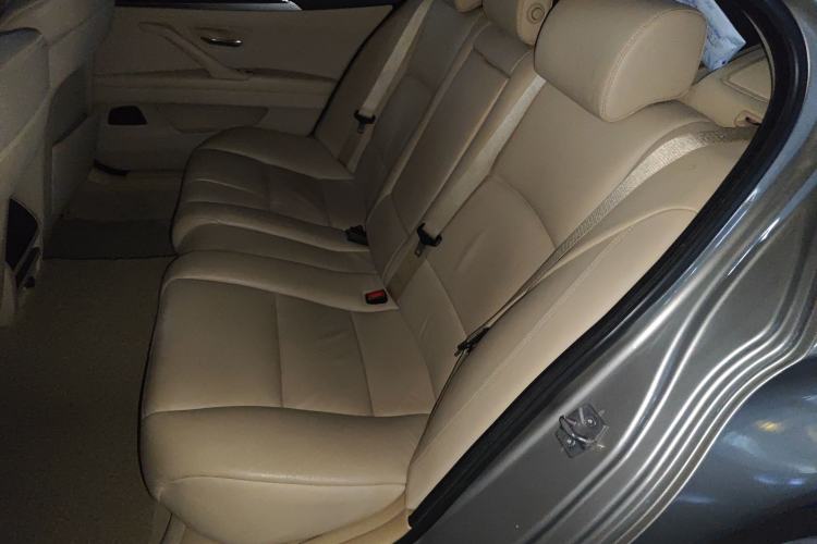 Used BMW 5 Series 2011 523Li Leading Model
