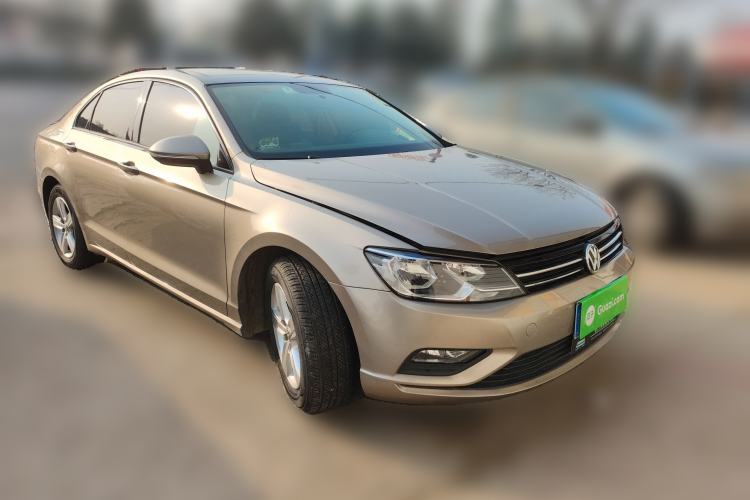 Used Volkswagen Lamando 2015 230TSI DSG Fashion Edition
