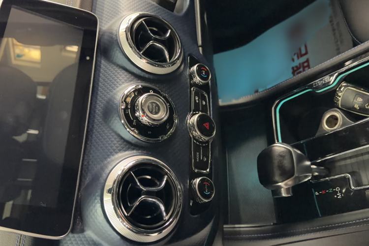 Used BAIC Off-Road BJ40 2019 PLUS 2.3T Automatic Four-Wheel Drive Flagship Edition China VI Emission Standard
