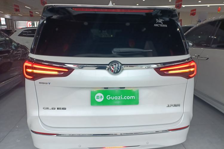 Used Buick GL8 2022 ES Land Cruiser 653T Luxury Model
