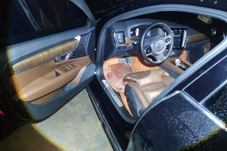 Used Volvo S90 2024 B5 Zhiyuan Luxury Edition