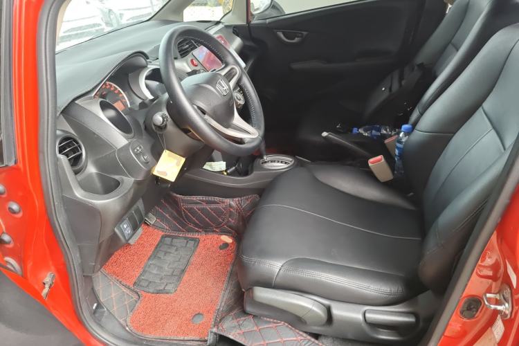 Used Honda Fit 2011 1.3L automatic comfort version Left Front Seat