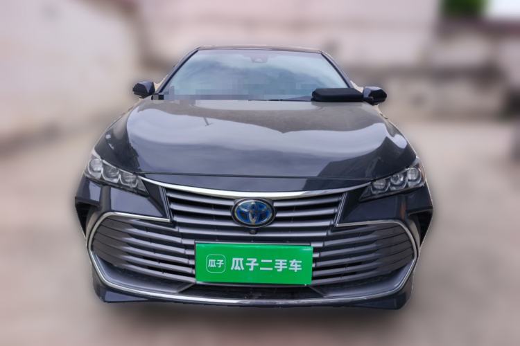 Used Toyota Avalon 2019 Dual-Engine 2.5L XLE Prestige Version China VI Standard
