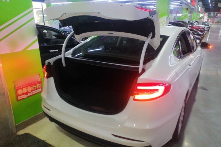 Used Ford Mondeo 2018 EcoBoost 180 Smart Control Fashion Model China V Standard Trunk