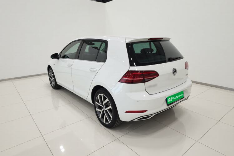 Used Volkswagen Golf 2018 230TSI Automatic Luxury Version
