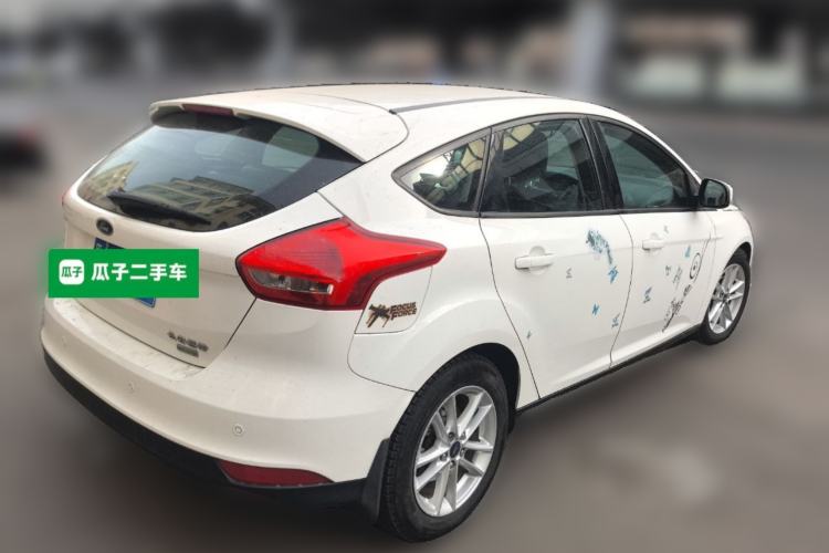 Used Ford Focus 2015 Hatchback EcoBoost 125 Automatic Supreme Style Edition
