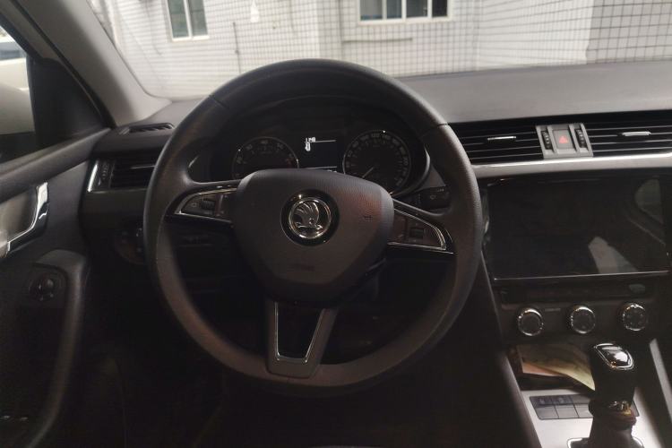 Used Skoda Octavia 2020 1.5L Automatic SmartDrive Comfort Edition
