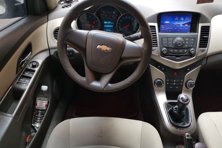 Used Chevrolet Cruze 2015 1.5L Classic SL MT
