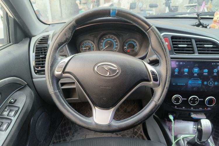 Used Soueast V3 Lingyue 2015 1.5L Manual Style Edition Steering Wheel