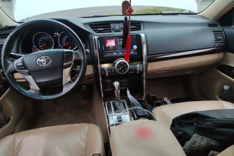 Used Toyota Reiz 2012 2.5V Fengdu Elite Stylish Edition Center Console